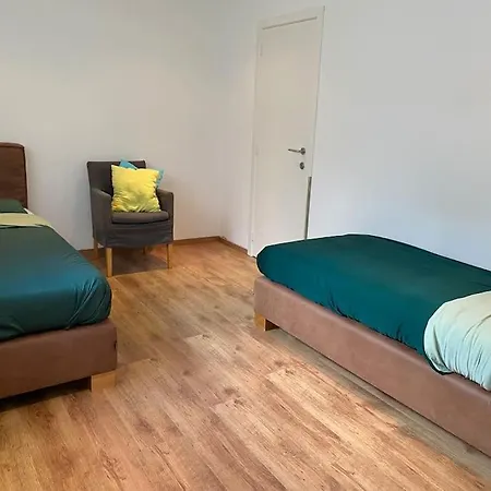 Woning Met 4 Slaapkamers *